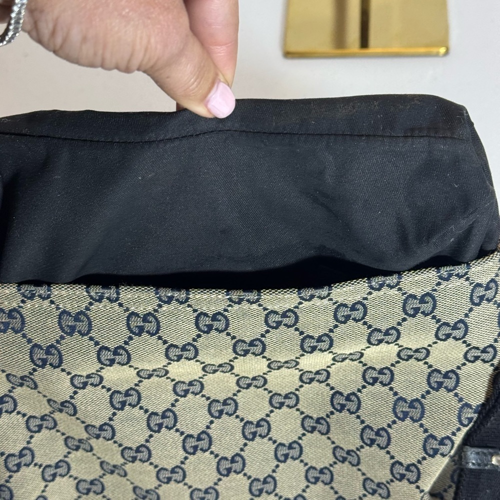 Gucci Beige and Navy Crossbody Bag - Picture 10 of 14